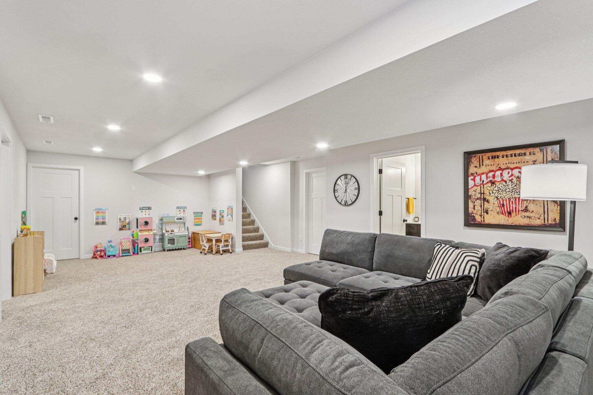 532 Wild Oak Road Hartland, WI 53029 - Photo 34 of 48 Rec Room