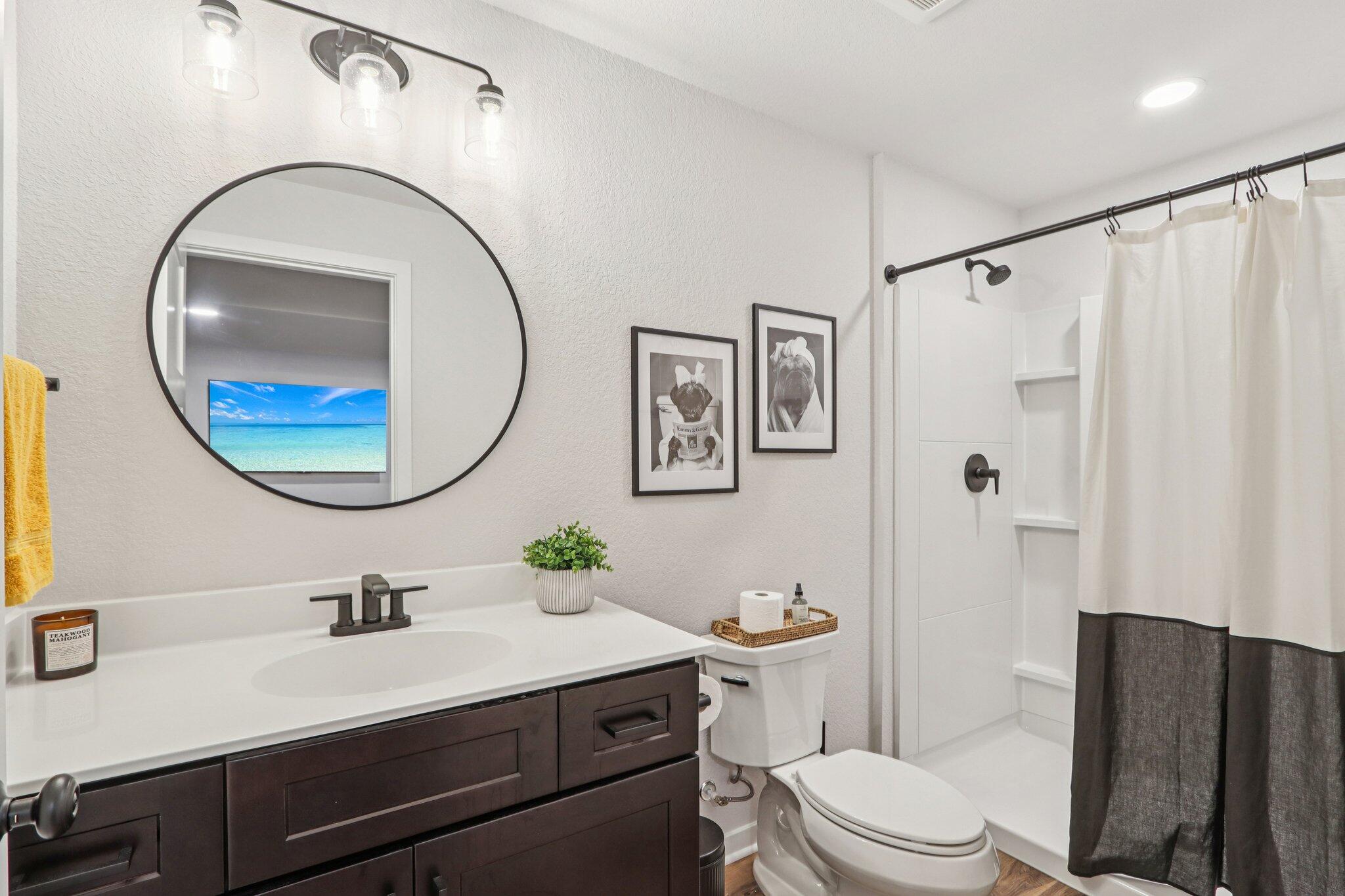 532 Wild Oak Road Hartland, WI 53029 - Photo 37 of 48 Full Bath in Lower Level