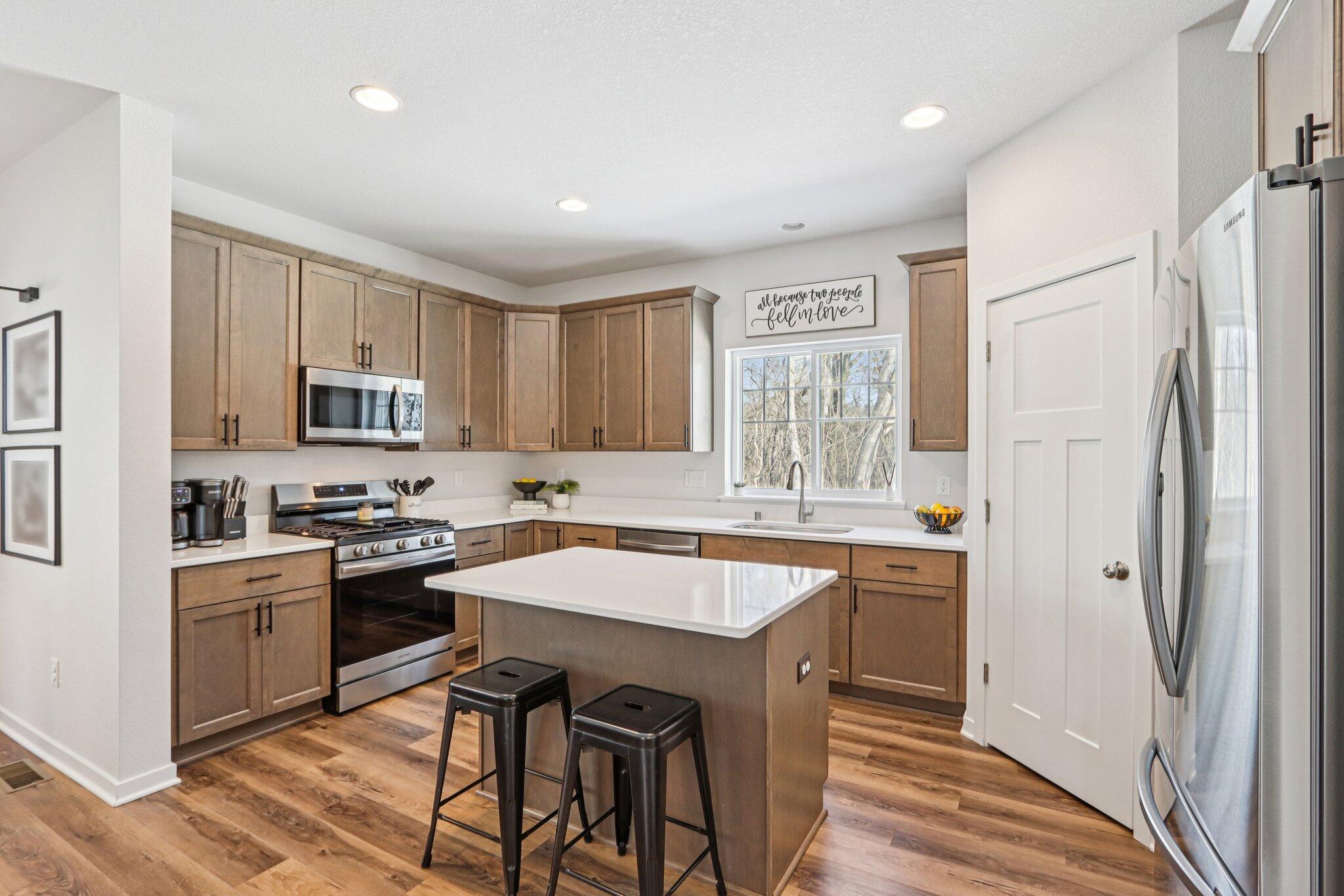 532 Wild Oak Road Hartland, WI 53029 - Photo 4 of 48 Pantry!