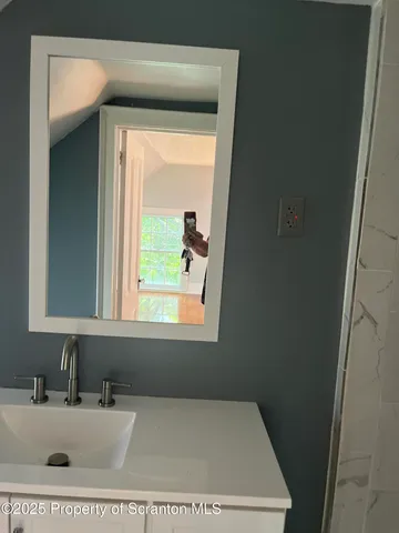 $2,100 | 321 Maple Street, Montrose, PA 18801