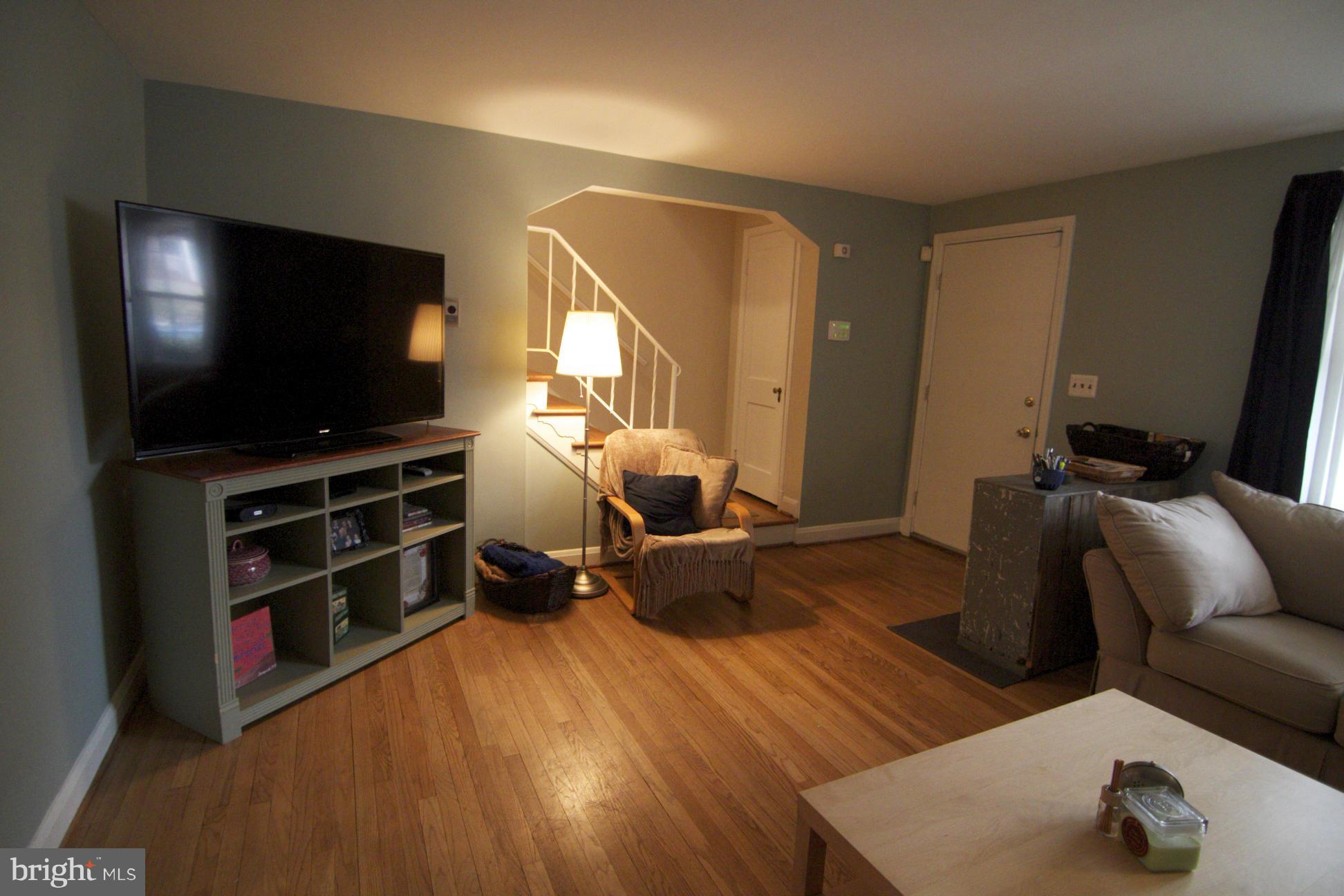 3805 Monterey Road Baltimore, MD 21218 - Photo 6 of 22 Living Room