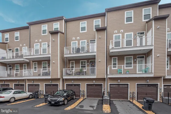 a car parked in front of a building