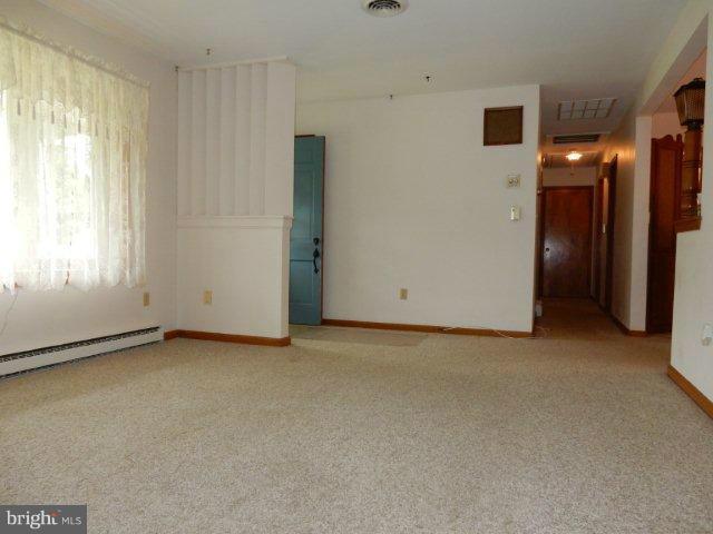 13534 Penn Shop Road Mount Airy, MD 21771 - Photo 14 of 30 Family Room