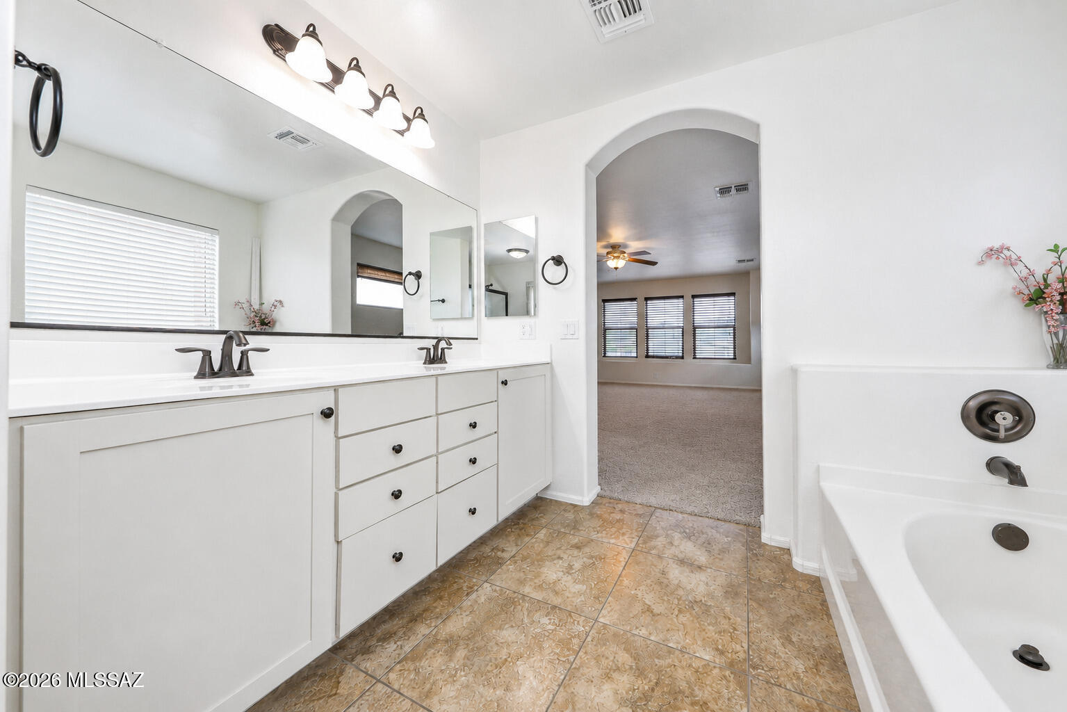 13416 North Piemonte Way Oro Valley, AZ 85755 - Photo 19 of 36