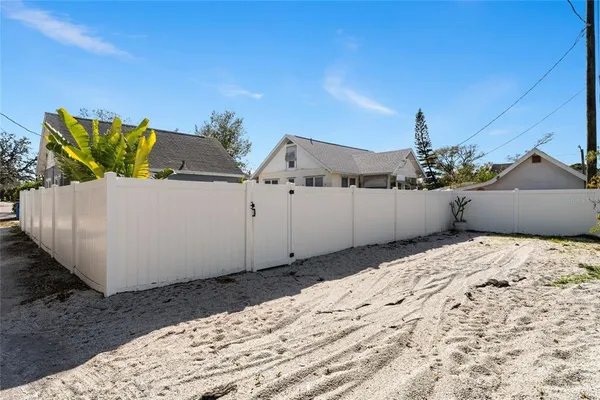 $569,000 | 783 30th Avenue North, St. Petersburg, FL 33704