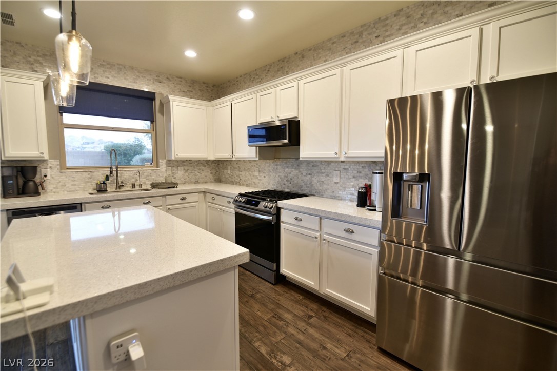 1120 Strada Cristallo Henderson, NV 89011 - Photo 18 of 52