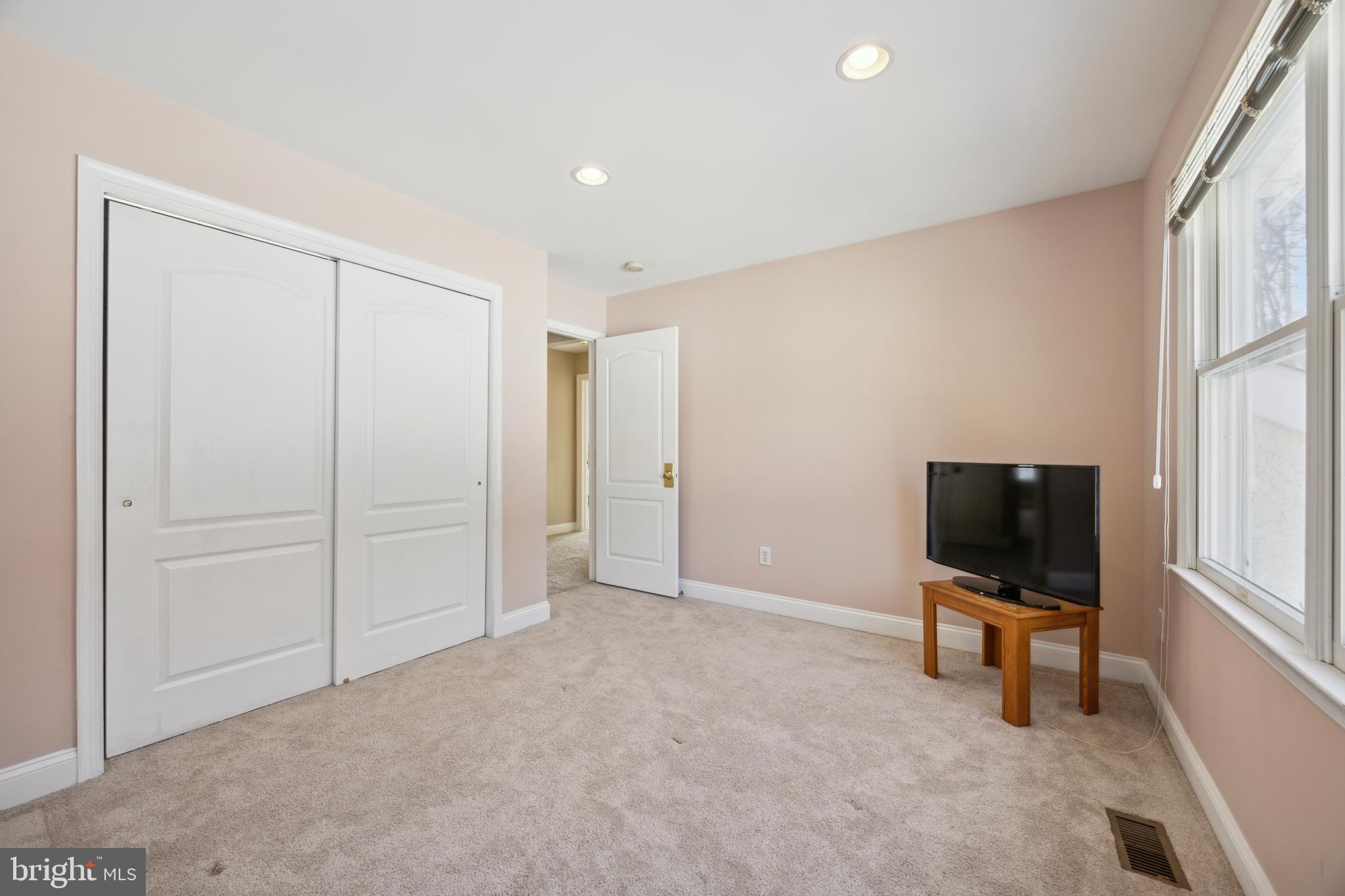 100 Parkview Circle Media, PA 19063 - Photo 45 of 63