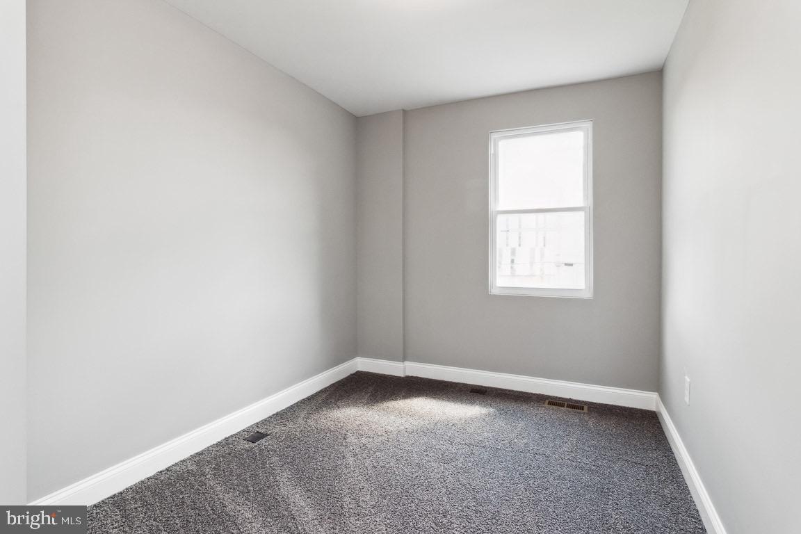 1629 Lochwood Road Baltimore, MD 21218 - Photo 23 of 49 Gallery Image 23