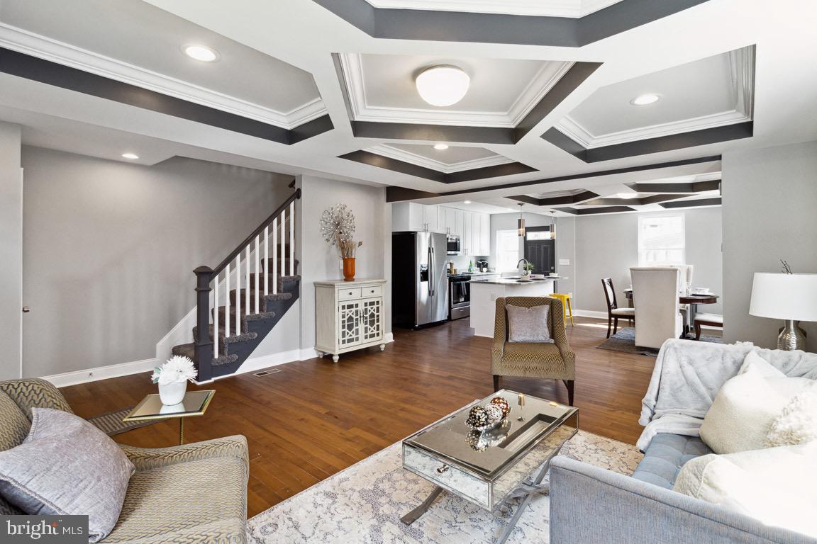 1629 Lochwood Road Baltimore, MD 21218 - Photo 5 of 49 Gallery Image 5
