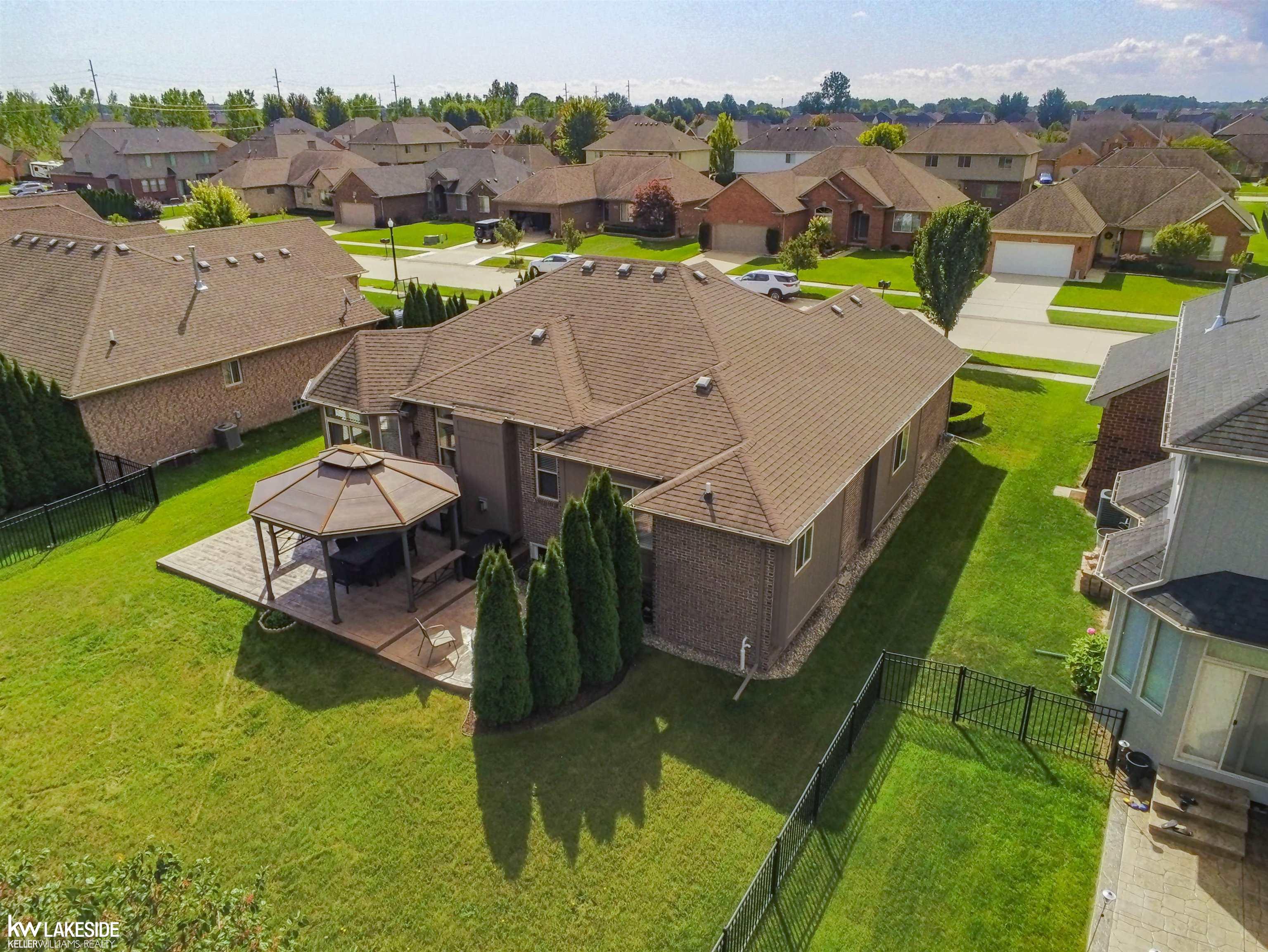 16455 Moore Park Road Macomb, MI 48044 - Photo 44 of 50 50122221-49.JPG