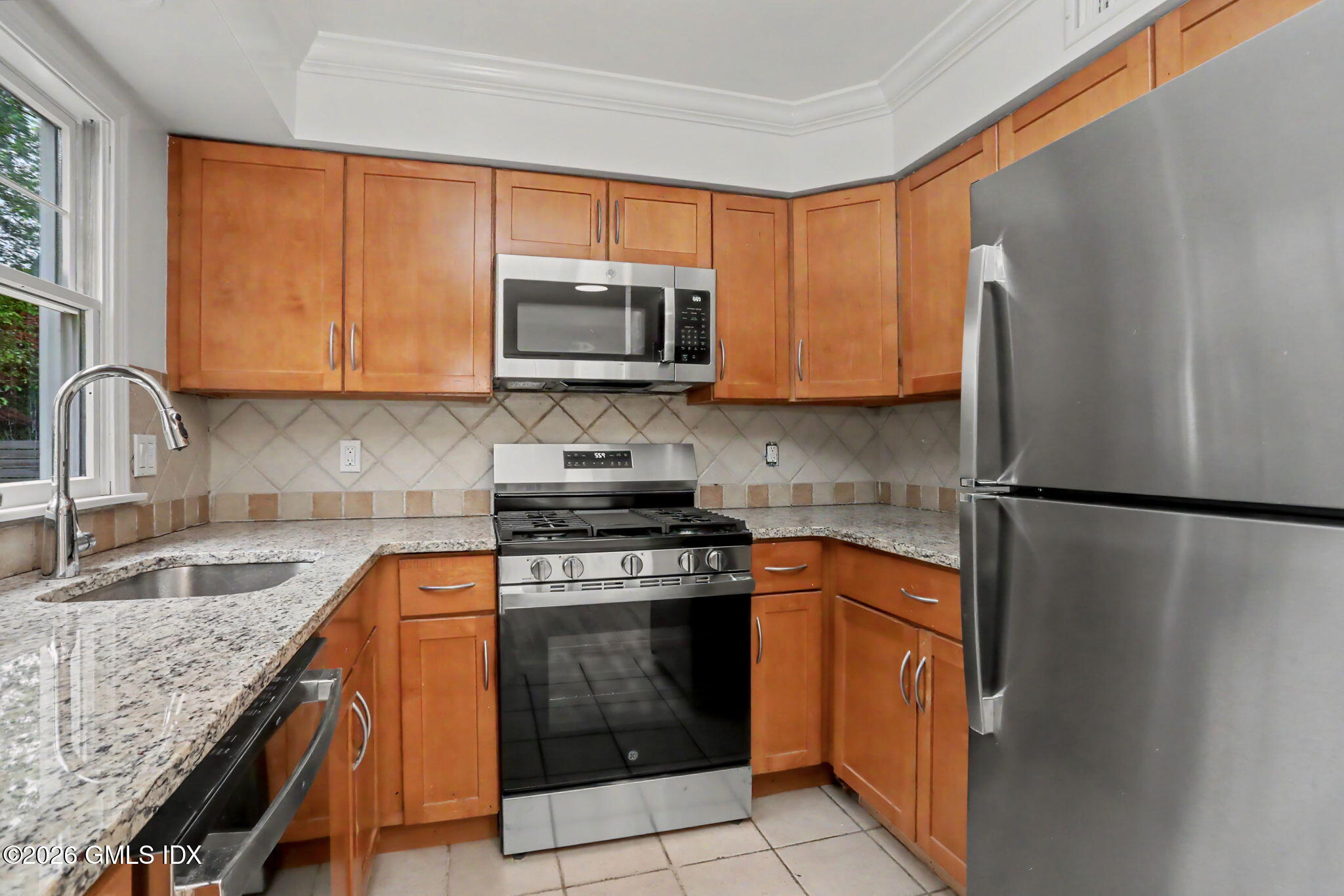 70 Ritch Avenue, Unit C Greenwich, CT 06830 - Photo 13 of 34 22-web-or-mls-70-ritch-ave-w-unit-c