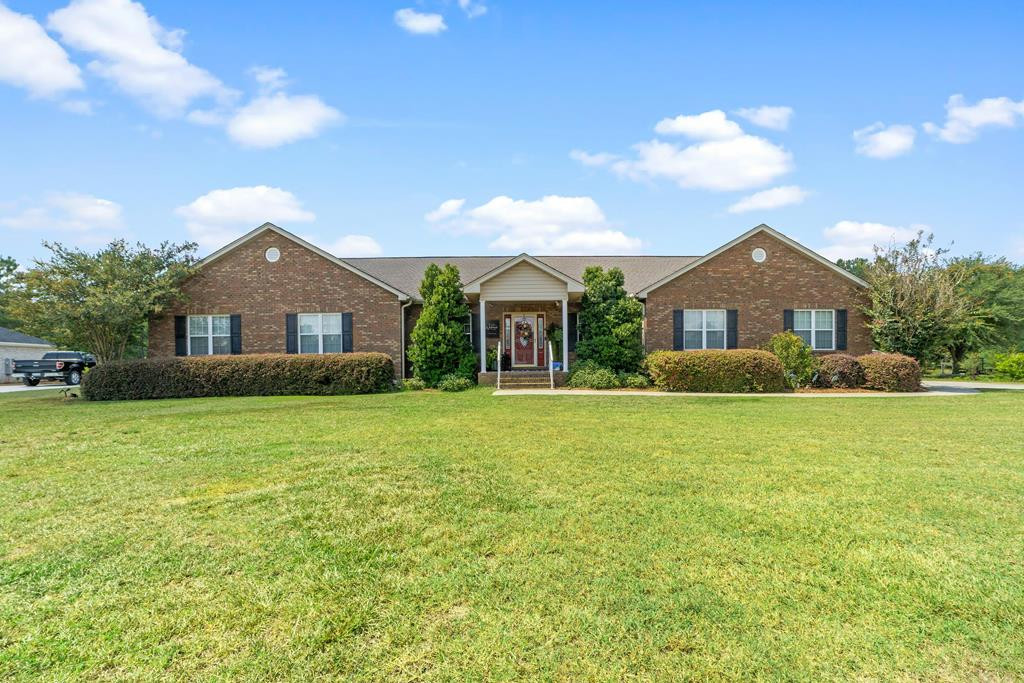 1129 McKenzie Road Manning, SC 29102 - Photo 1 of 28 Main View