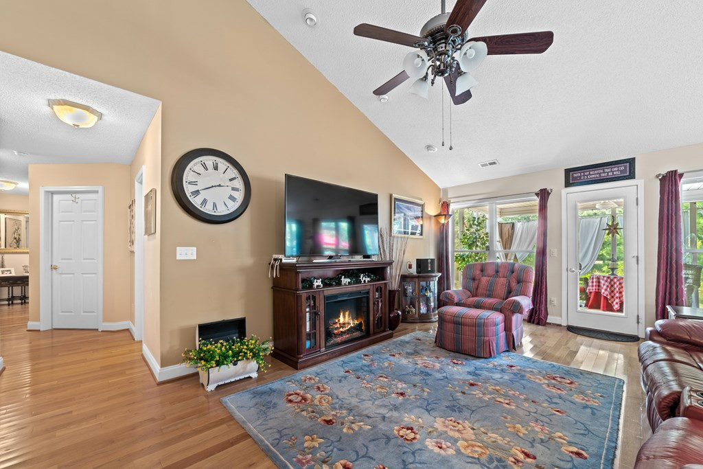 1129 McKenzie Road Manning, SC 29102 - Photo 10 of 28 Photo 10