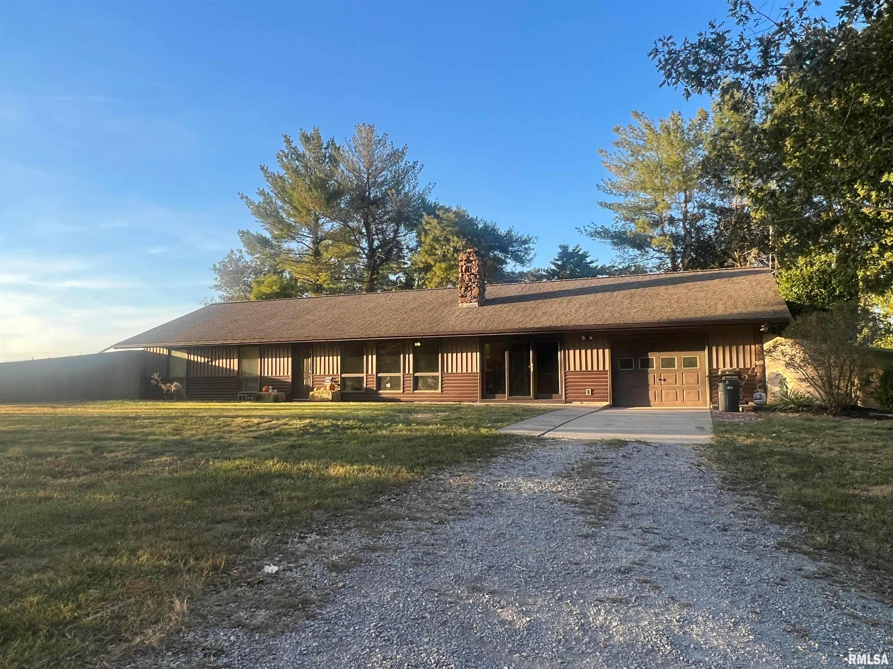 7932 Park Street Road Benton, IL 62812 - Photo 1 of 44