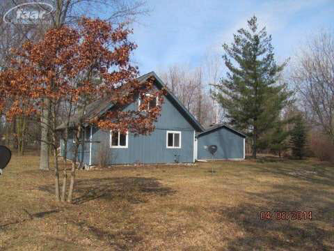6276 Turner Road Flushing, MI 48433 - Photo 17 of 30 20401504-16.JPG