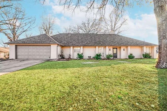 front view of house with a yard