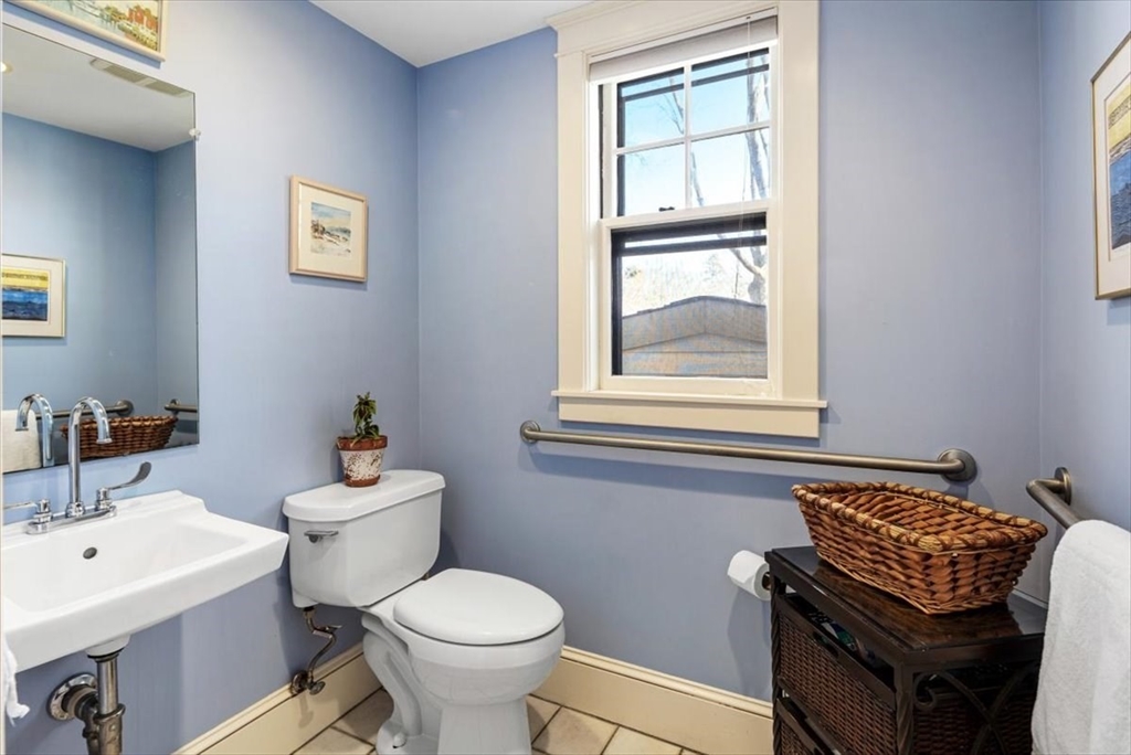 6 Briarfield Road Milton, MA 02186 - Photo 28 of 41 Gallery Image 28