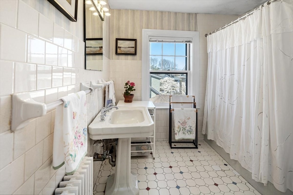 6 Briarfield Road Milton, MA 02186 - Photo 29 of 41 Gallery Image 29