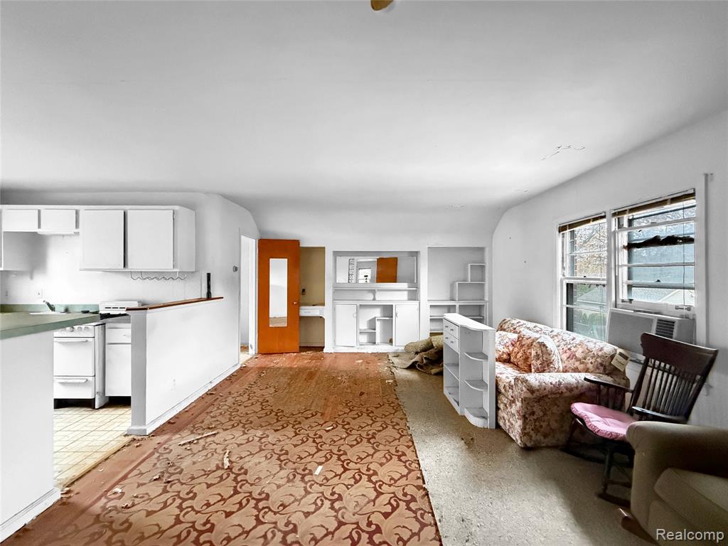1768 Hampton Road Grosse Pointe Woods, MI 48236 - Photo 20 of 46
