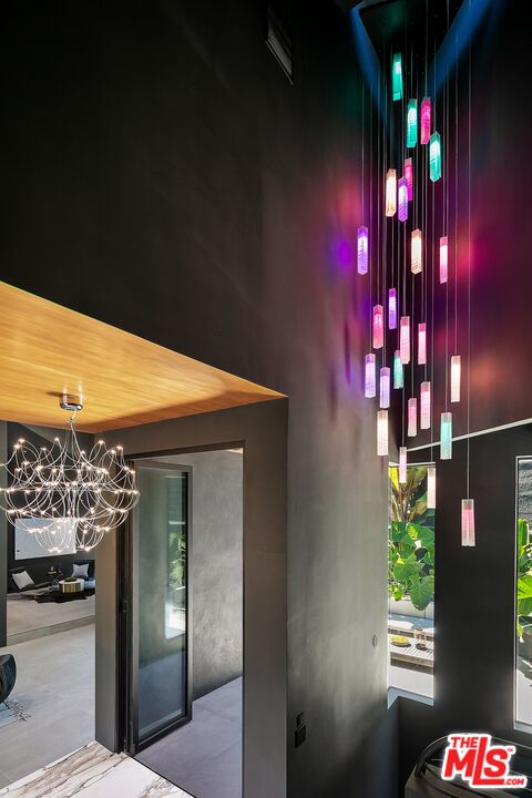 2001 Roscomare Road Los Angeles, CA 90077 - Photo 27 of 62