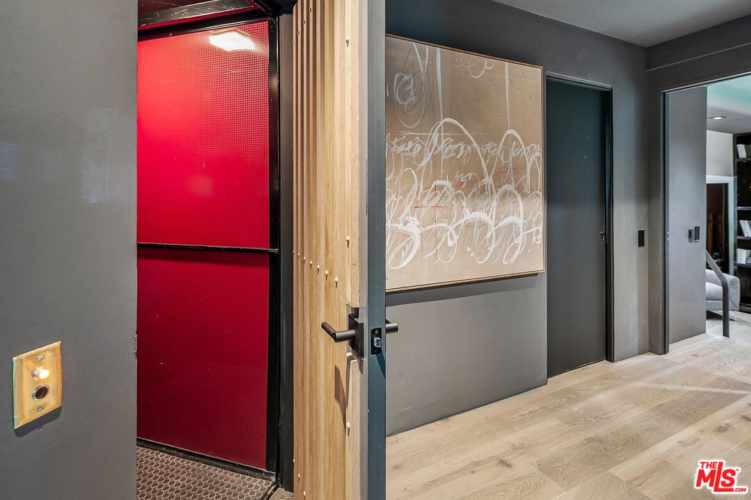 2001 Roscomare Road Los Angeles, CA 90077 - Photo 40 of 62