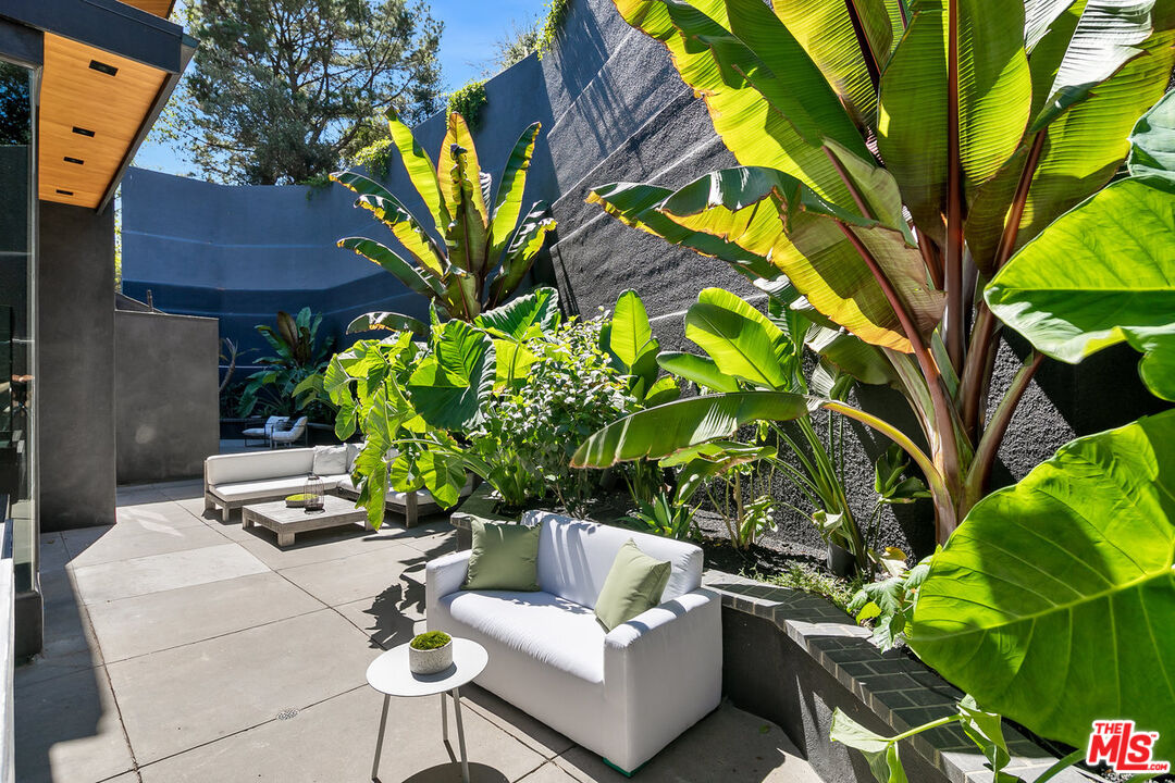 2001 Roscomare Road Los Angeles, CA 90077 - Photo 61 of 62