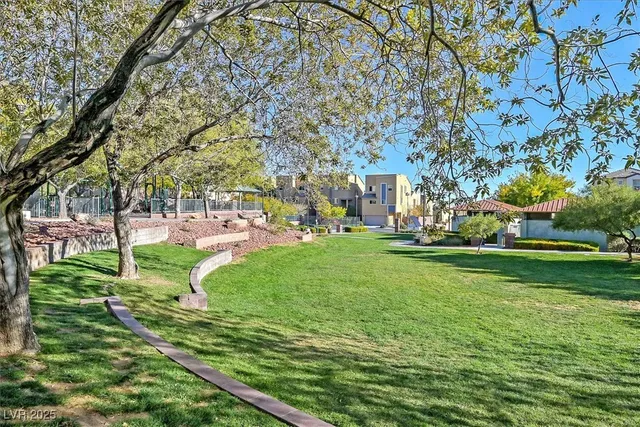 $1,995 | 10635 Seasonable Drive, Las Vegas, NV 89129