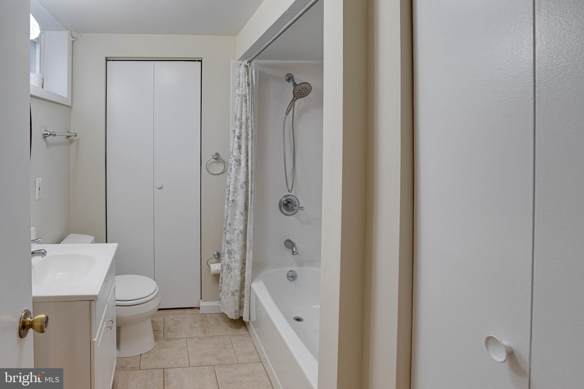 11946 Appling Valley Road Fairfax, VA 22030 - Photo 45 of 58 Basement bathroom