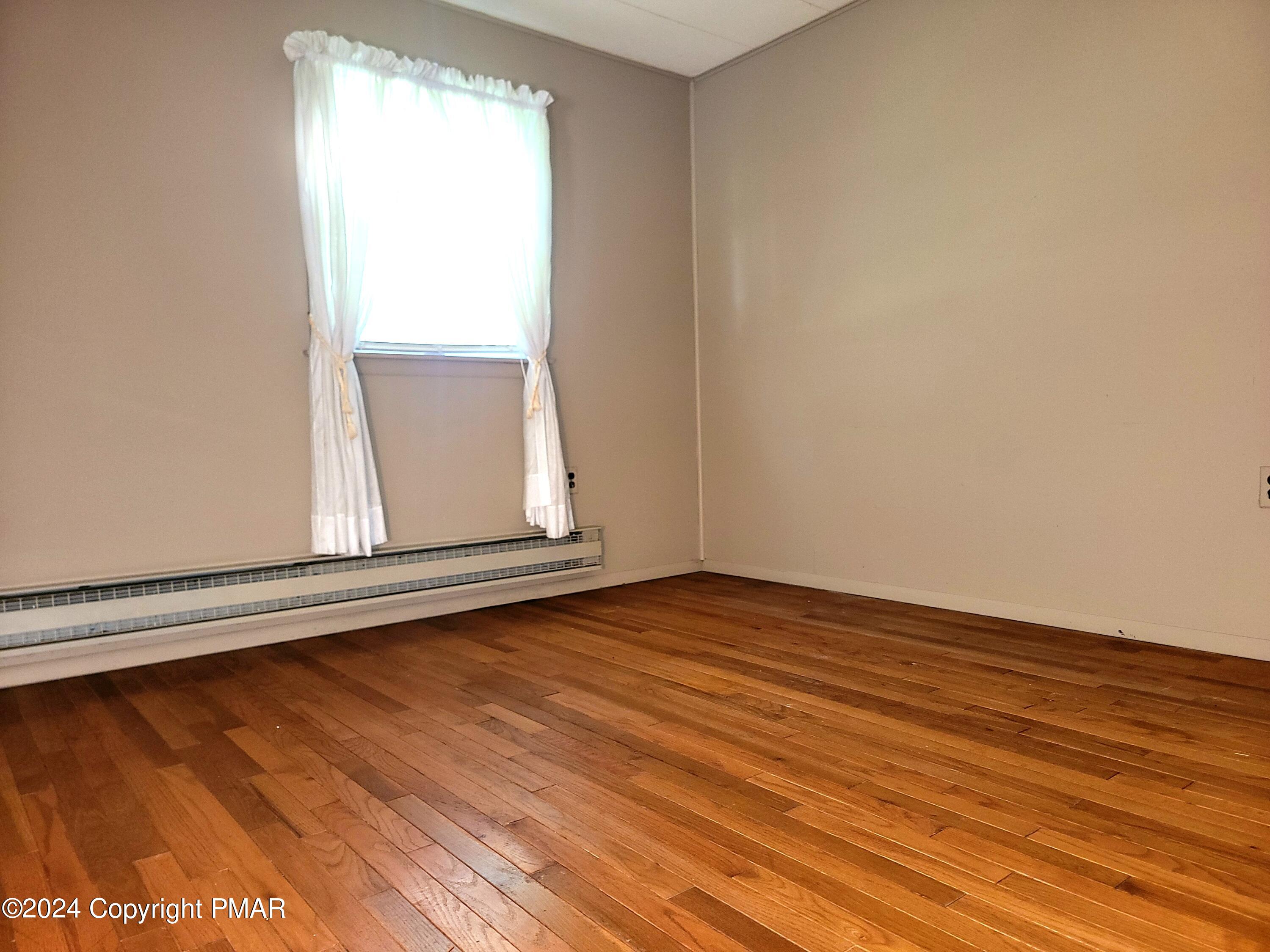 288 Five Springs Road Stroudsburg, PA 18360 - Photo 14 of 38 20240607_093735