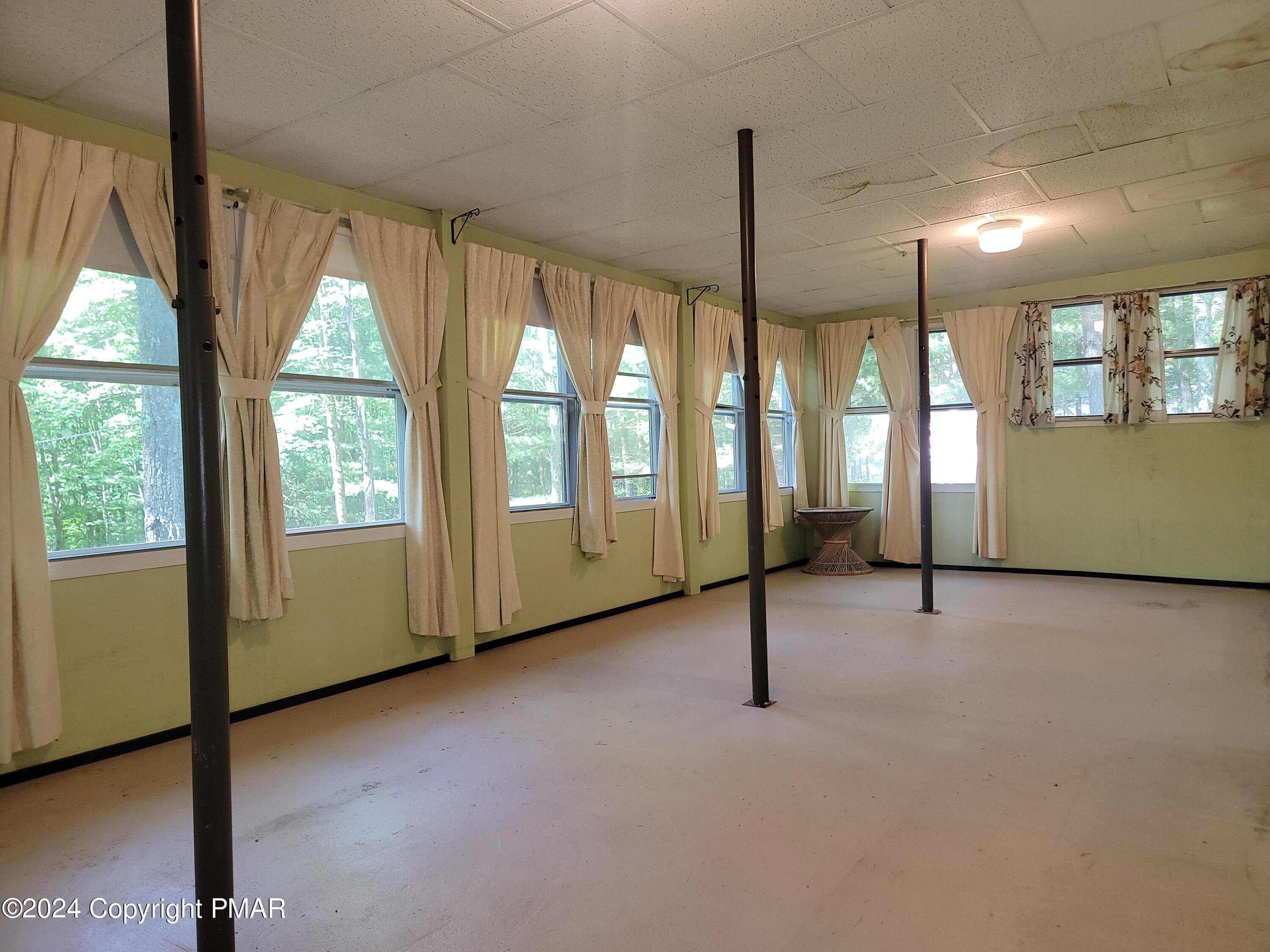 288 Five Springs Road Stroudsburg, PA 18360 - Photo 15 of 38 20240607_093014