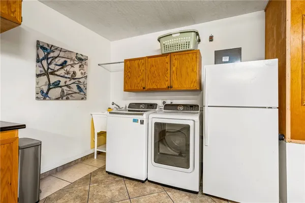 $2,850 | 2635 47th Avenue, Vero Beach, FL 32966