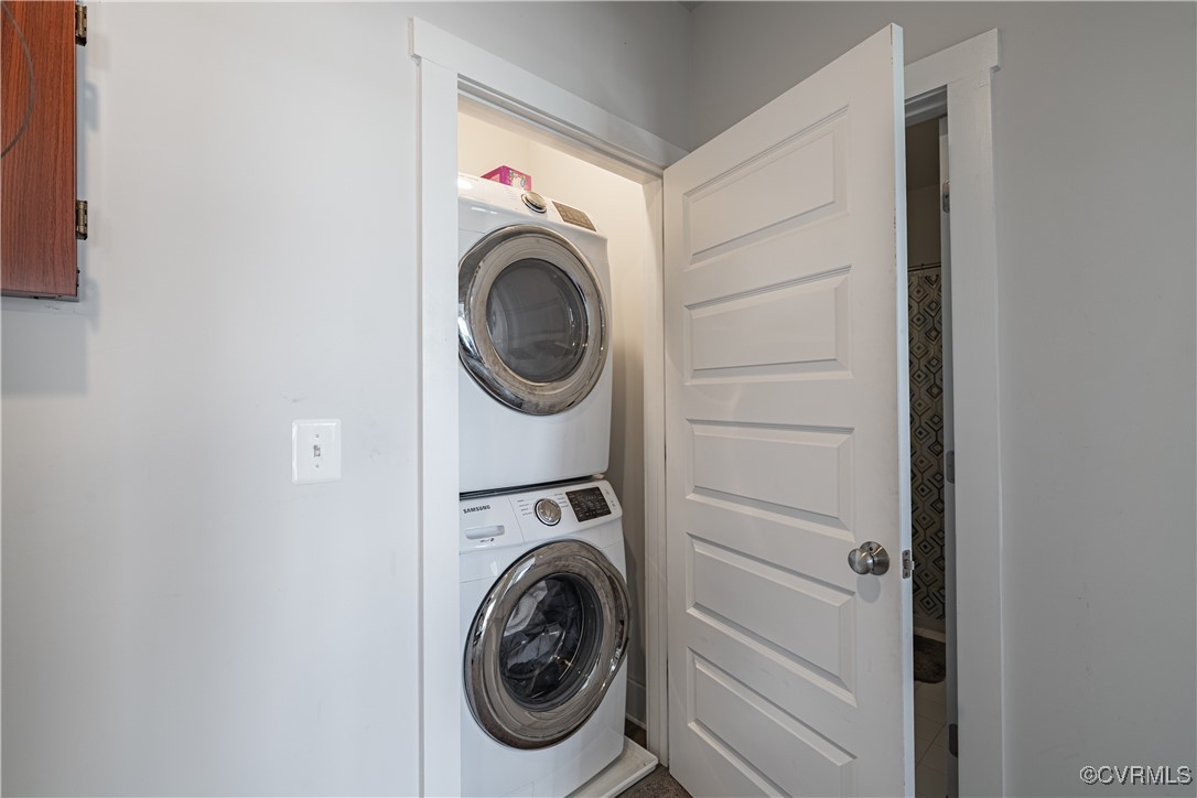 5329 Old Main Street, Unit A Henrico, VA 23231 - Photo 22 of 39 a utility room with dryer and washer