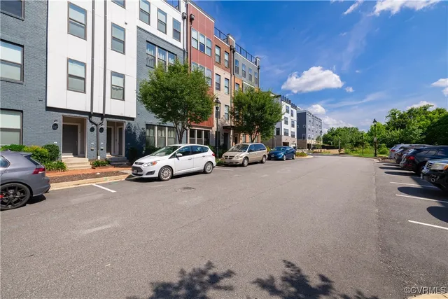 a car parked in front of a building