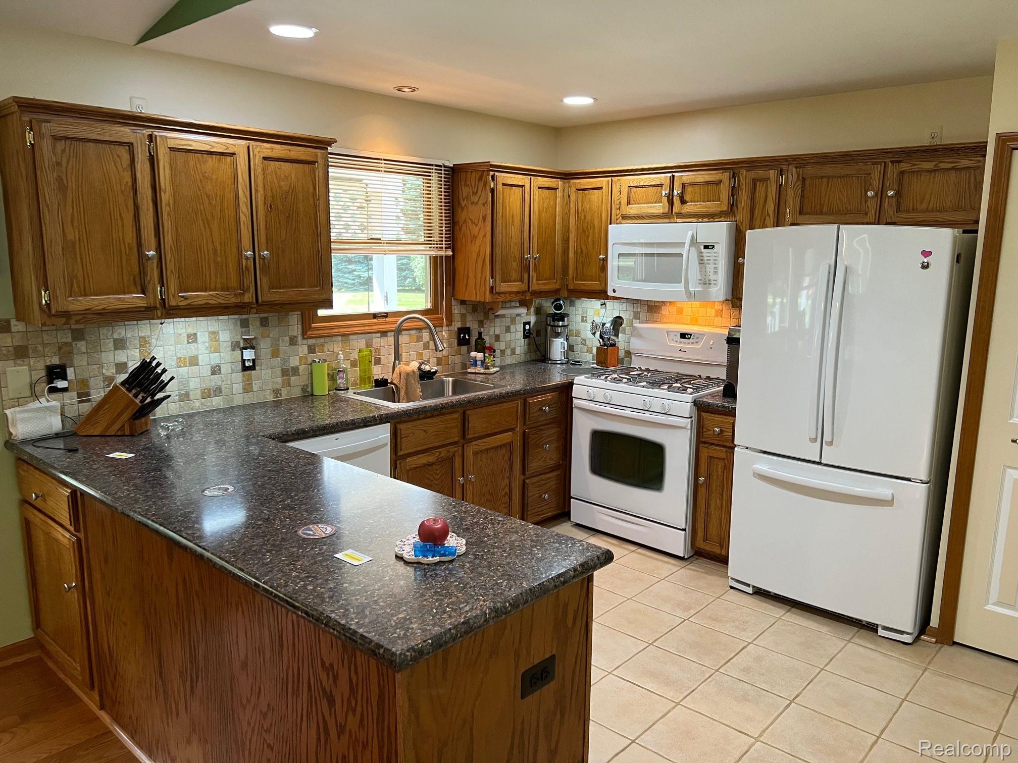 2111 Bray Road Attica, MI 48412 - Photo 13 of 36 Gallery Image 13