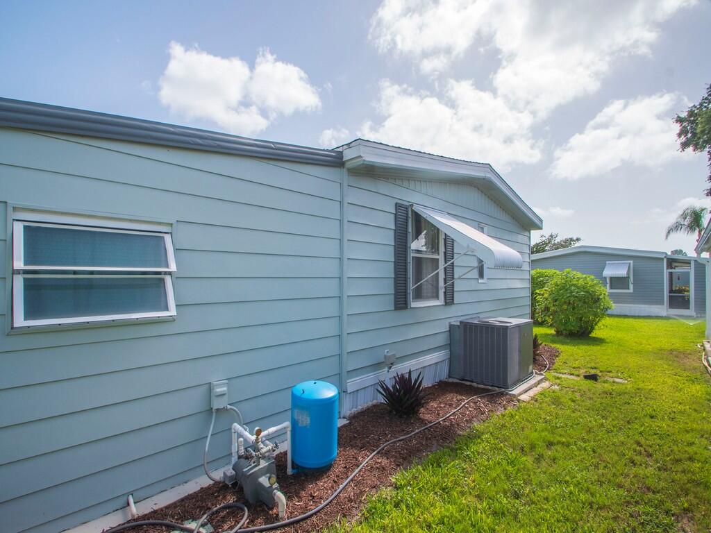 174 Northeast Emerald Drive Jensen Beach, FL 34957 - Photo 38 of 38 Image00007