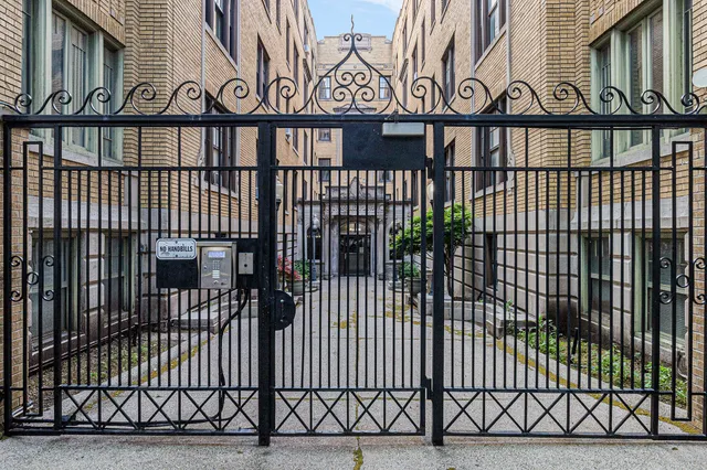 $145,000 | 120 Seward Avenue, Unit 412, Detroit, MI 48202