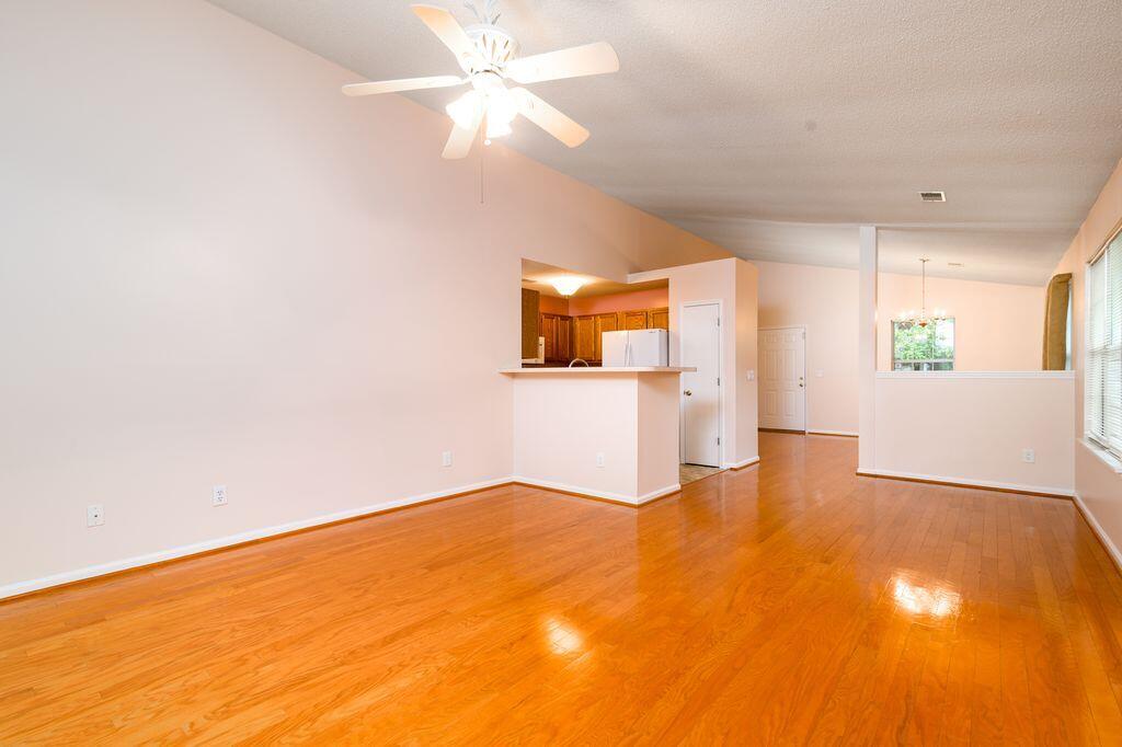 190 Droos Way Charleston, SC 29414 - Photo 8 of 31 8.Den