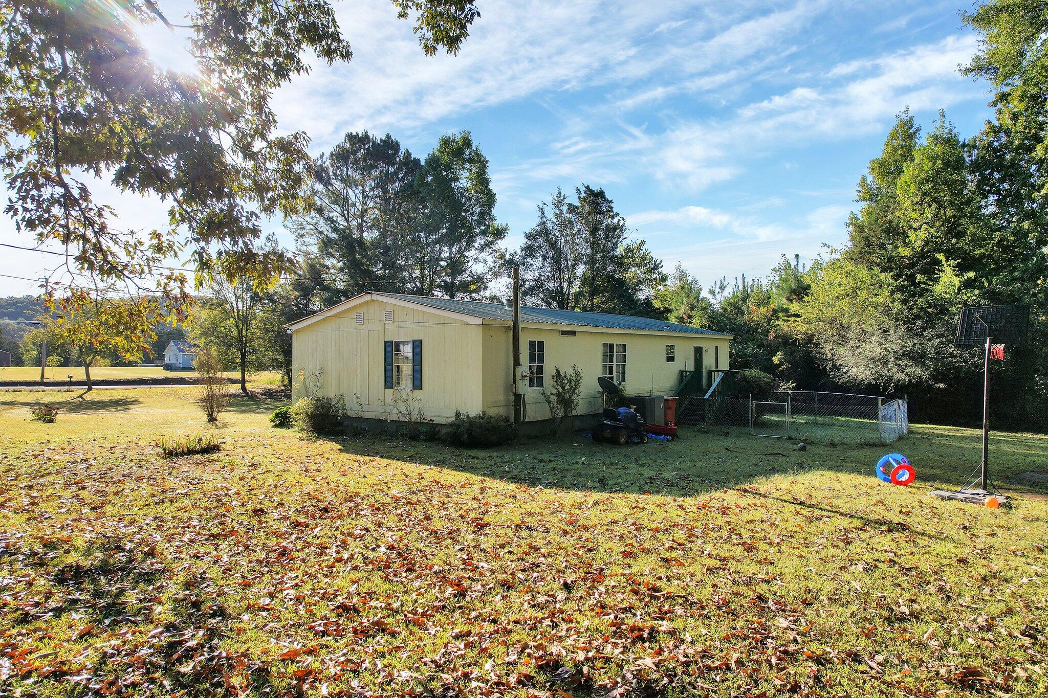 554 County Road 62 Riceville, TN 37370 - Photo 4 of 32 4