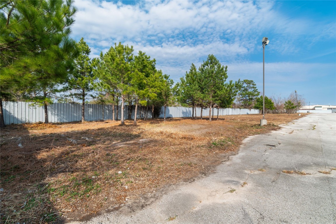 18919 Aldine Westfield Road Houston, TX 77073 - Photo 5 of 14