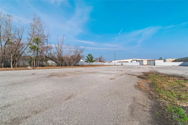 $6,500 | 18919 Aldine Westfield Road, Houston, TX 77073