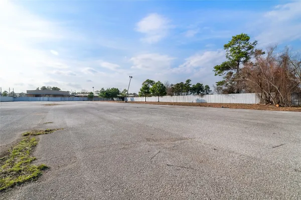 $6,500 | 18919 Aldine Westfield Road, Houston, TX 77073