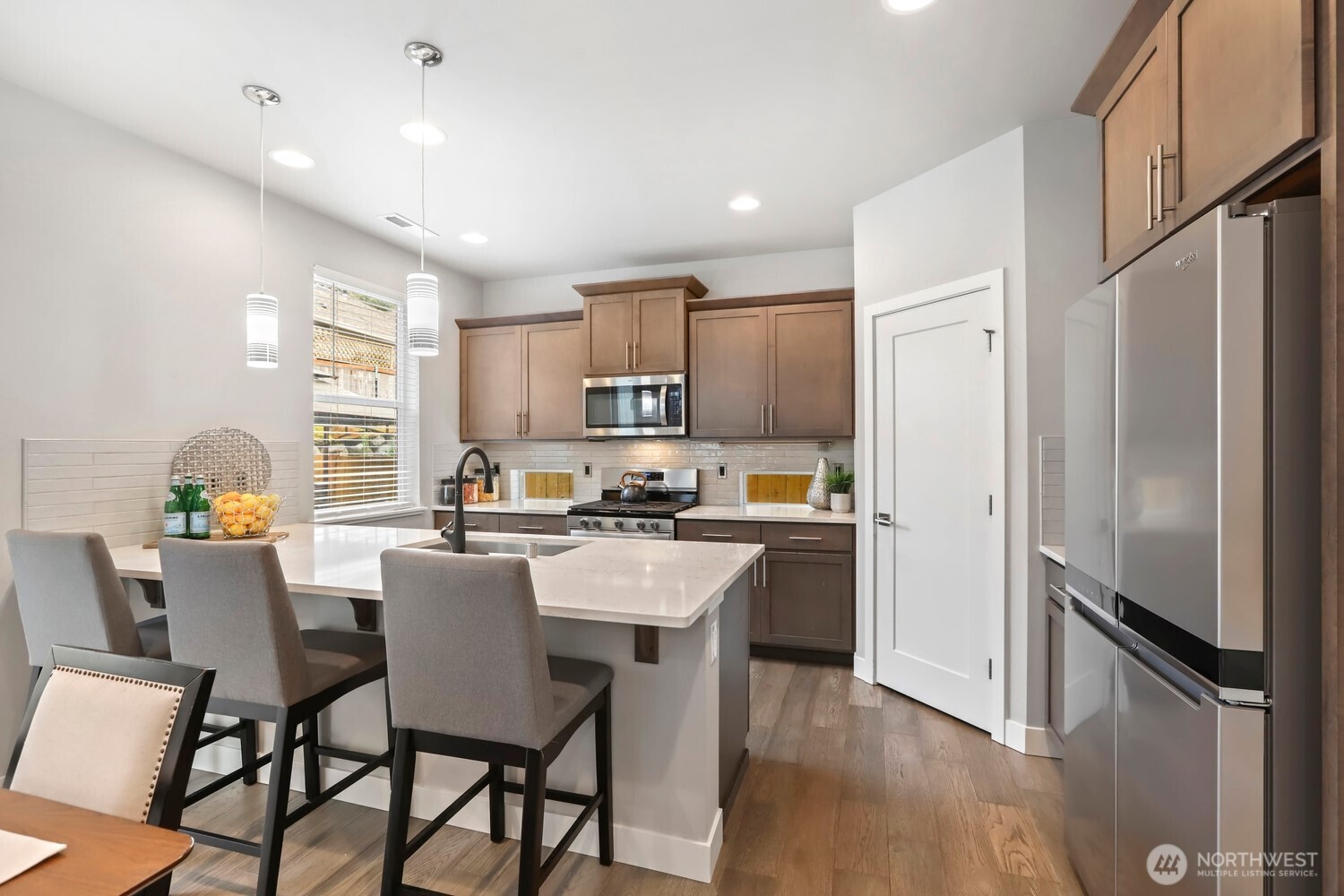 3321 167th Place Southeast Bothell, WA 98012 - Photo 11 of 39 Gallery Image 11