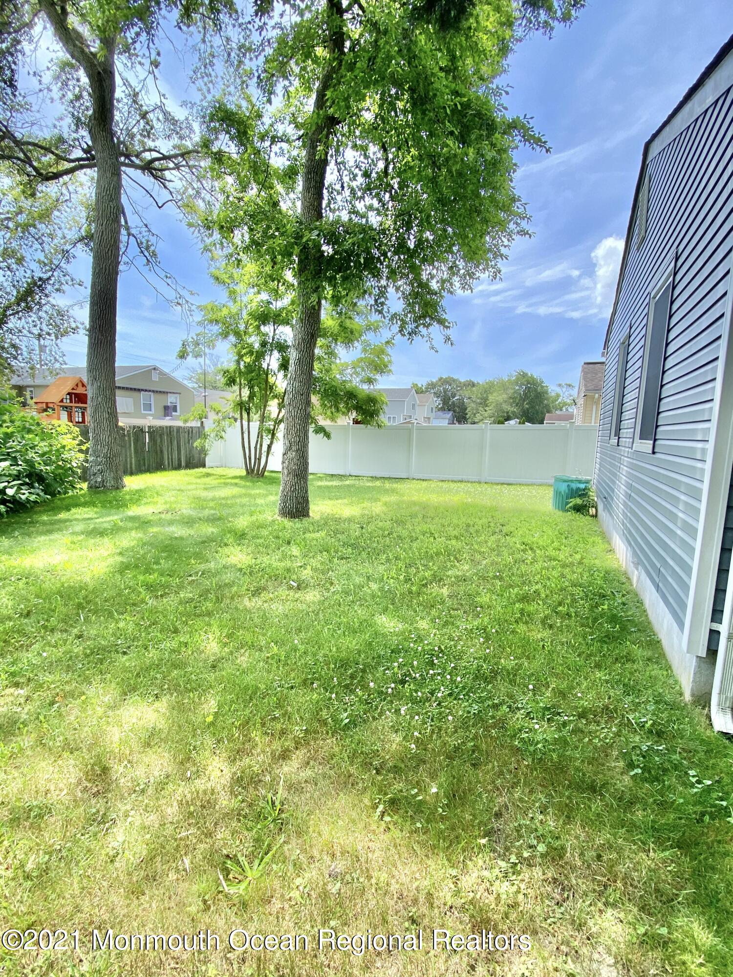 577 Martin Road Toms River, NJ 08753 - Photo 13 of 13 8AB84D5D-C03B-4A92-BC76-B8FCC4B00874
