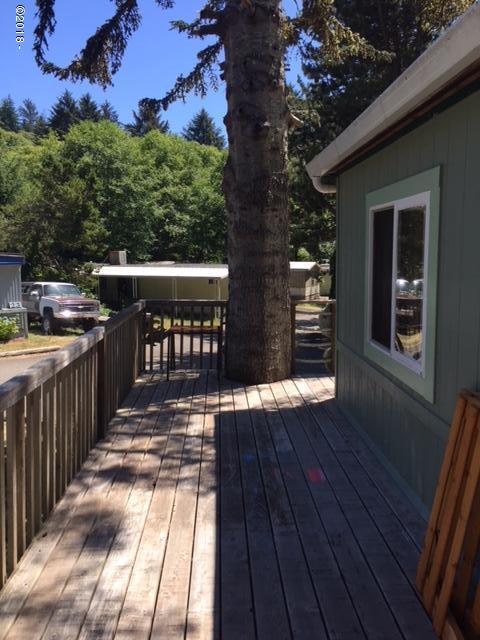 6310 Us-101 Otis, OR 97368 - Photo 3 of 30 Front Deck