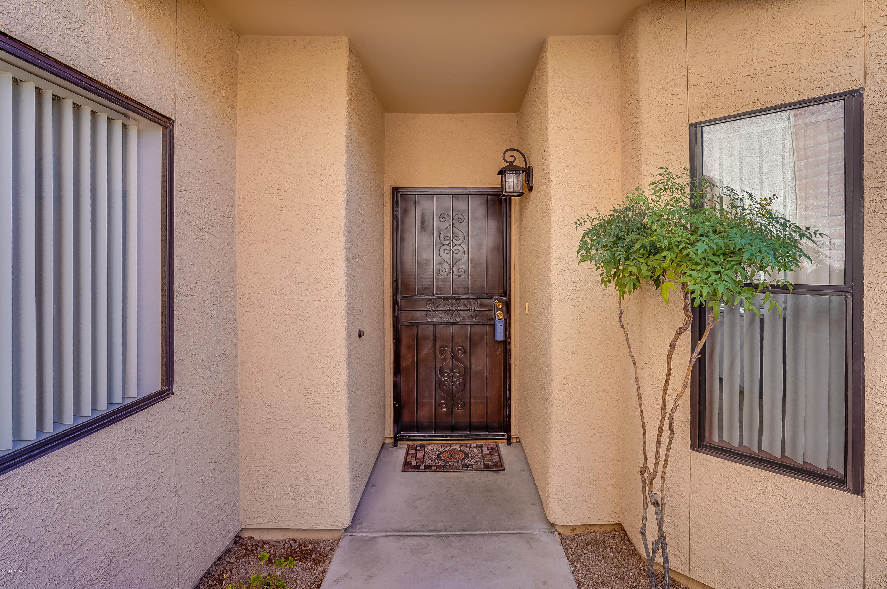 60 Silverado Oro Valley, AZ 85737 - Photo 6 of 50