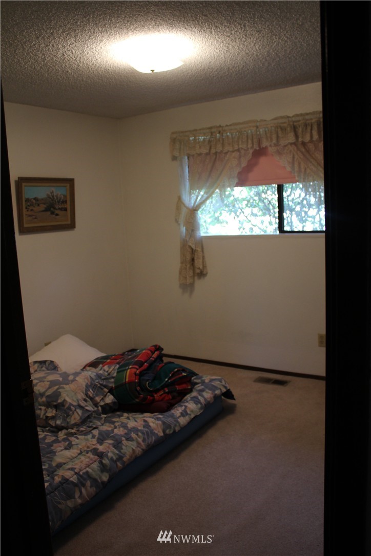91 Evergreen Loop Forks, WA 98331 - Photo 12 of 15 Gallery Image 12