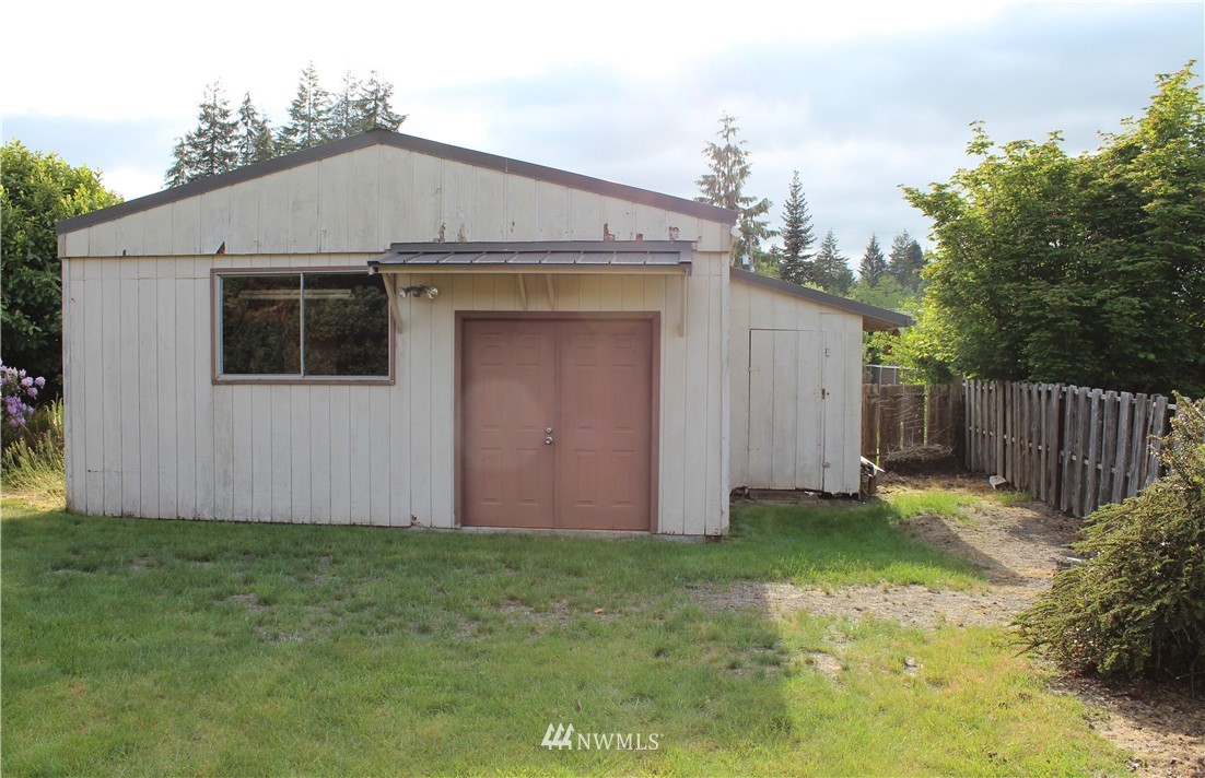 91 Evergreen Loop Forks, WA 98331 - Photo 5 of 15 Gallery Image 5