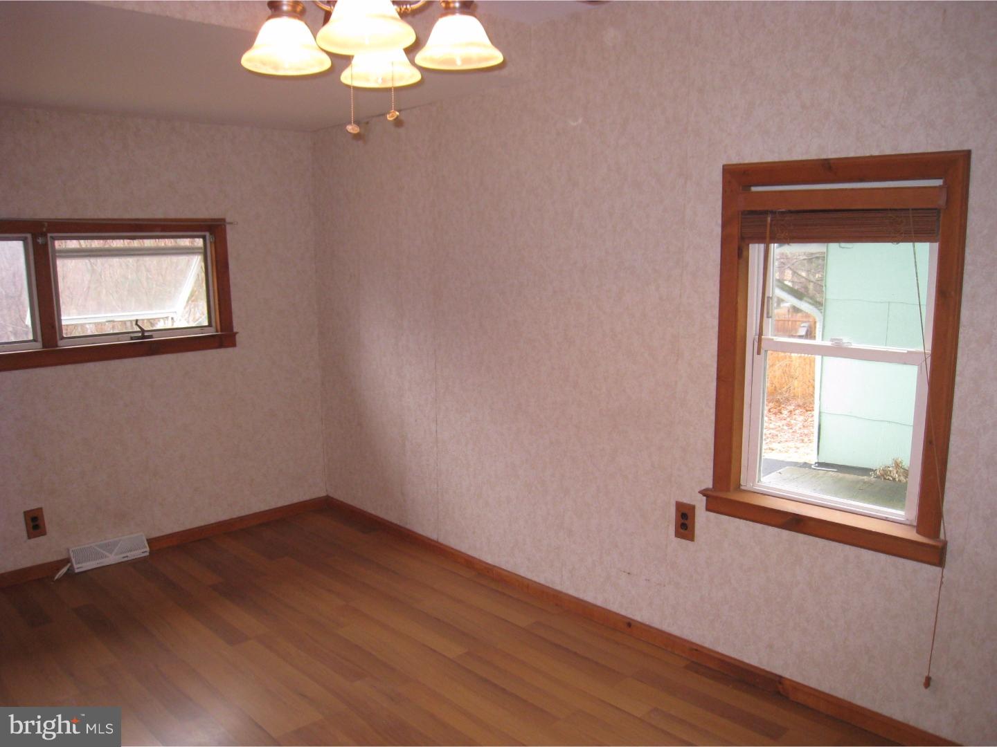 45 Walnut Lane Clementon, NJ 08021 - Photo 11 of 18