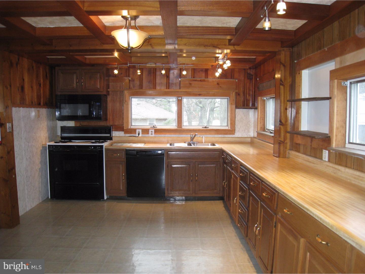 45 Walnut Lane Clementon, NJ 08021 - Photo 7 of 18