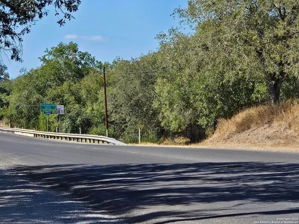 a view of a entrance door of the house